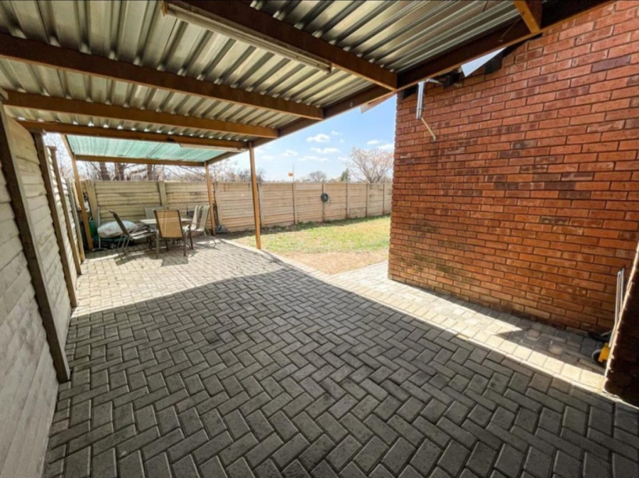 2 Bedroom Property for Sale in Deales Gift Free State